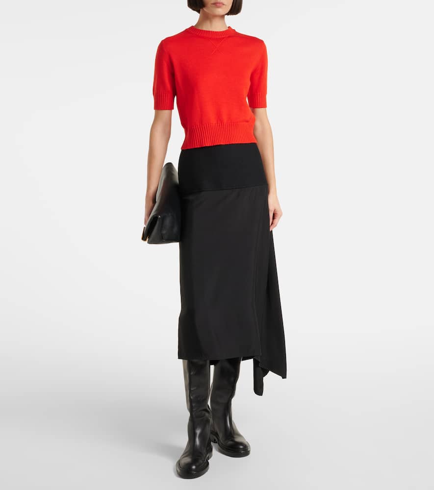 Virgin wool top