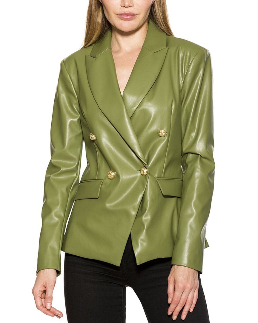 Nora Blazer