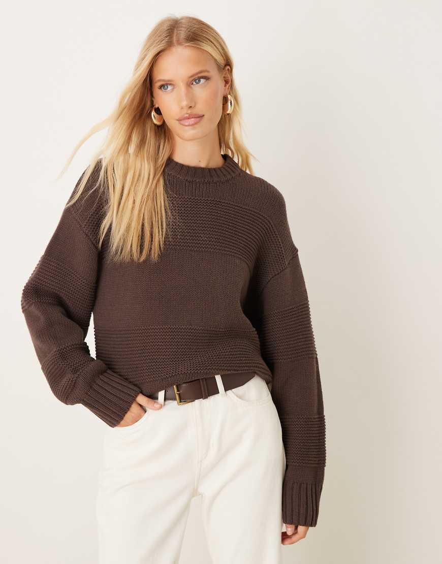 Crew neck textured stripe stitch chunky knitted sweater in brown