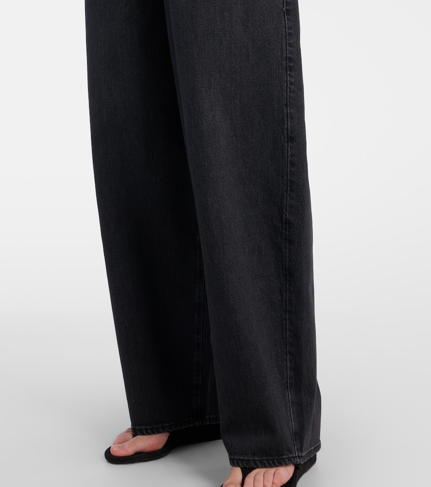 Balloon barrel-leg jeans