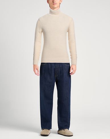 Man Turtleneck Cream