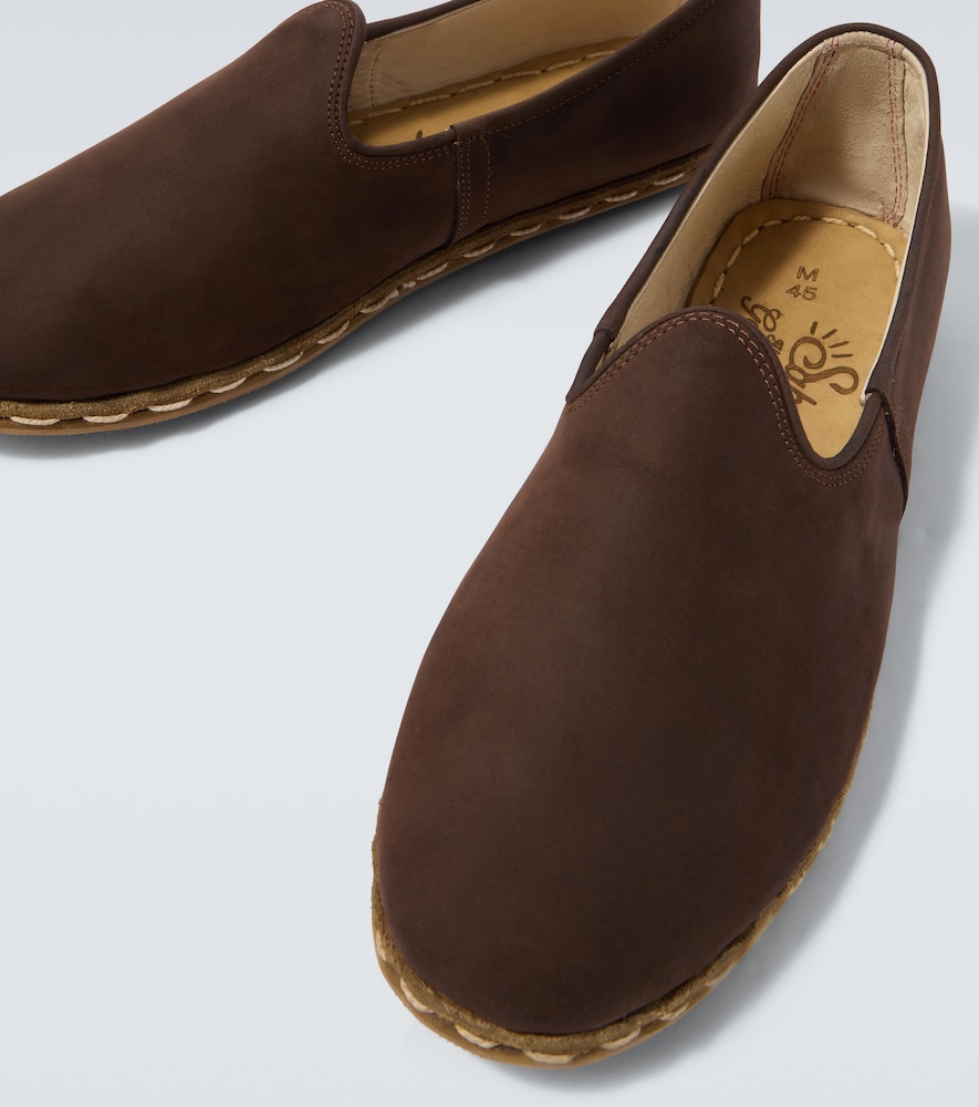Leather slip-on shoes