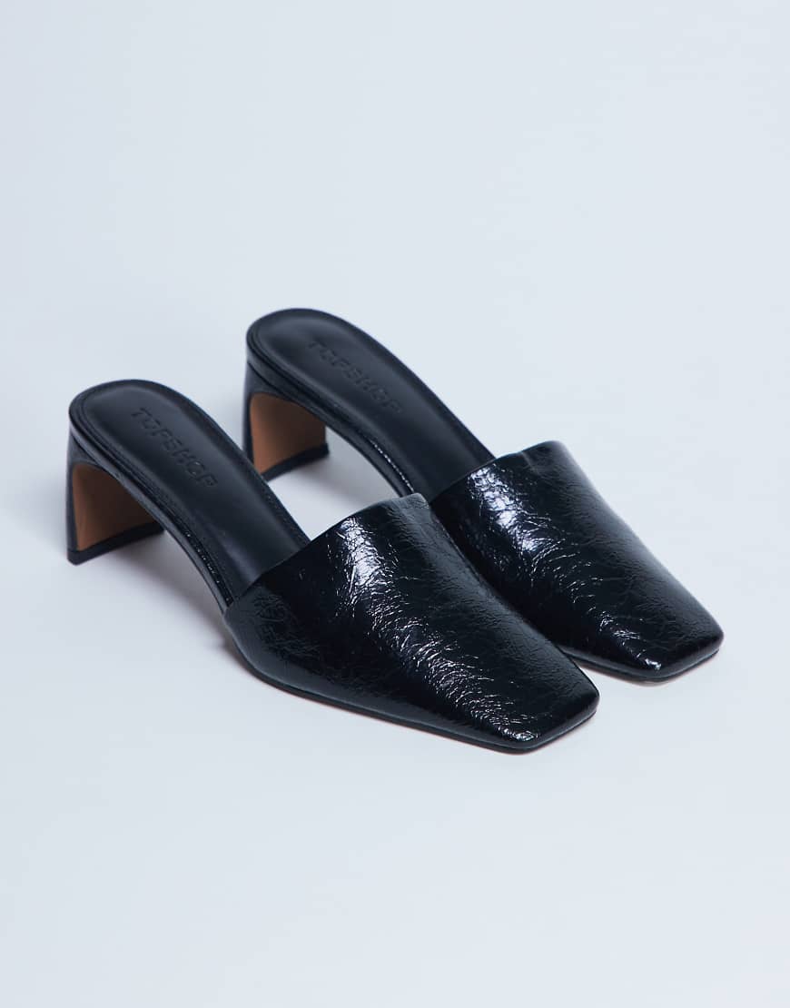 Idea patent square toe mule in black
