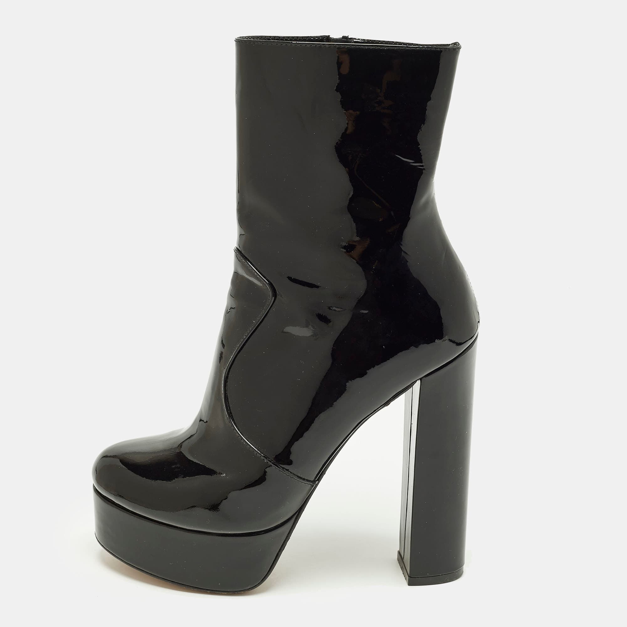 Size 40 Black Patent Leather Ankle Length Boots