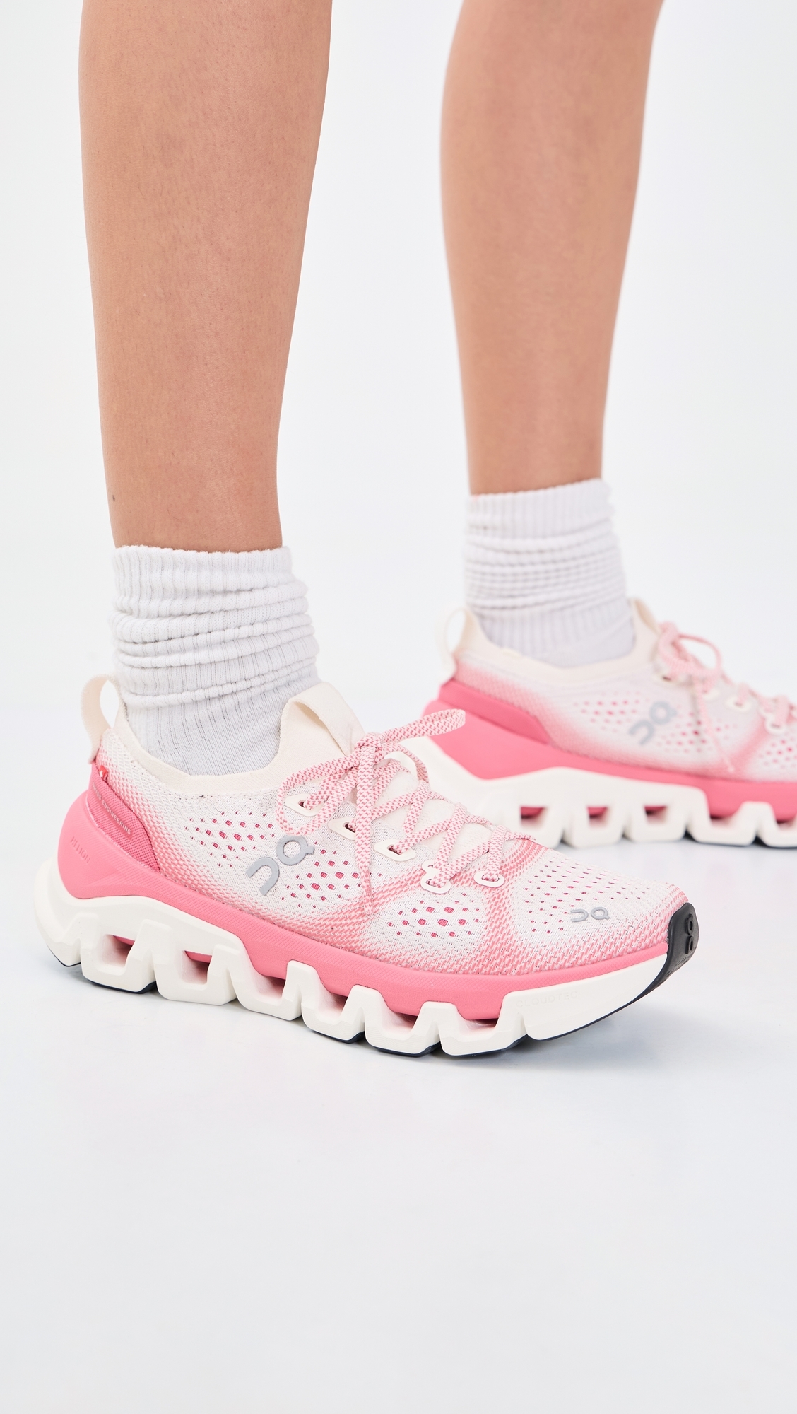 Cloud X Tempo Sneakers Ivory/Camellia