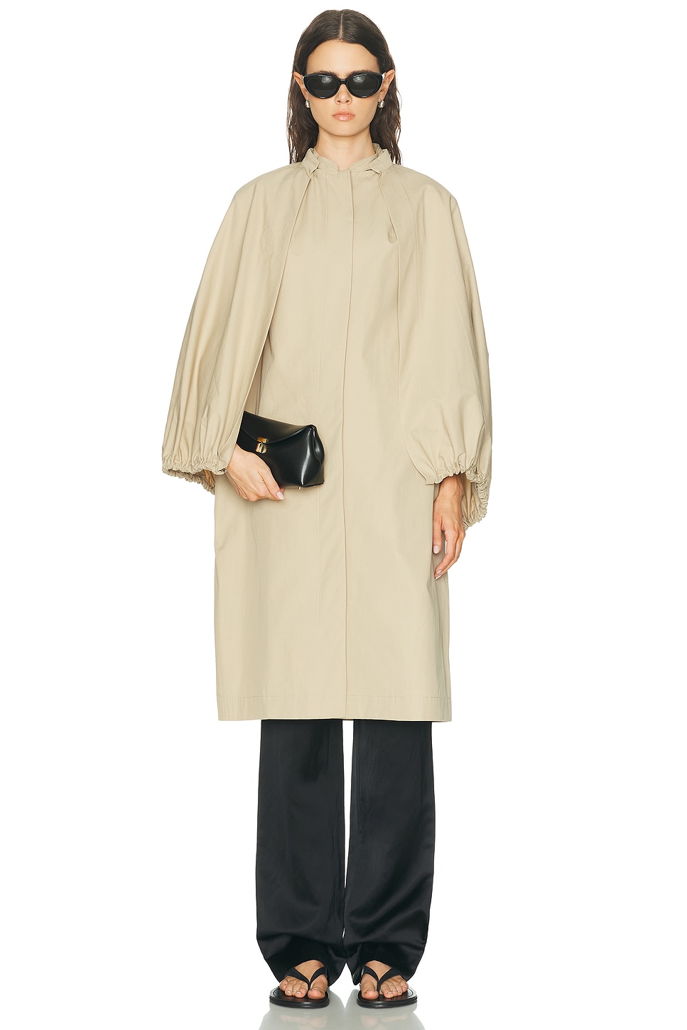 Toteme Detachable Cape Coat in Beige - Beige. 32 also