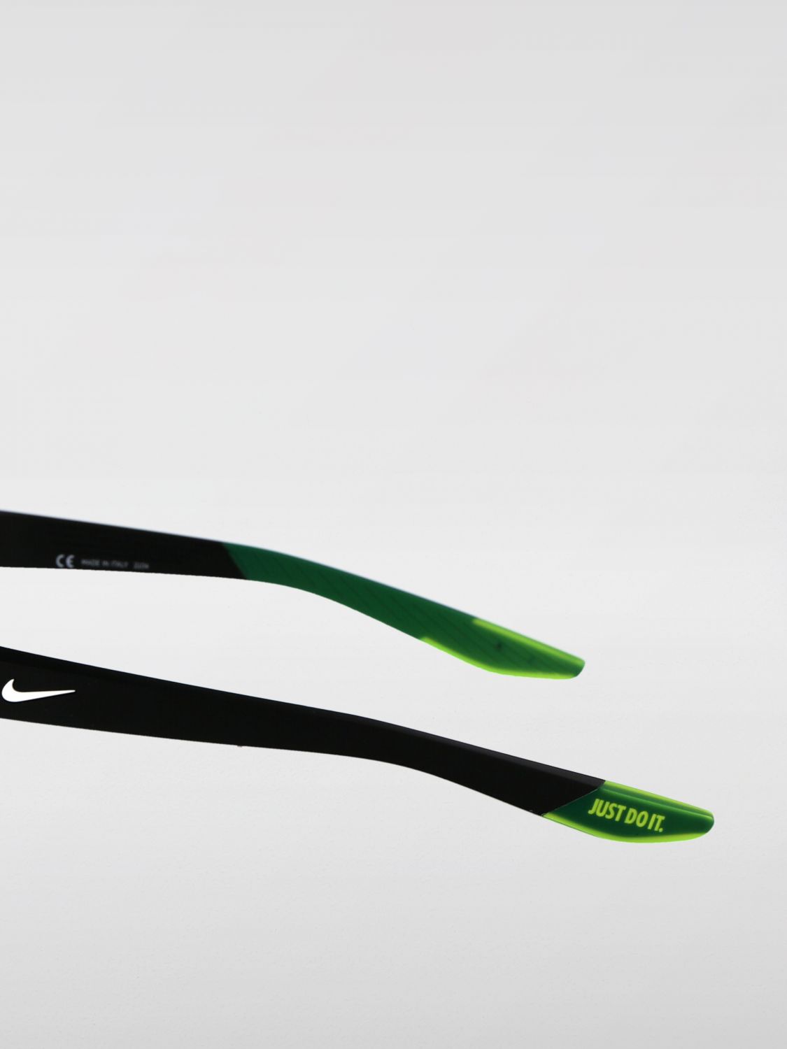 Sunglasses NIKE Woman color Black