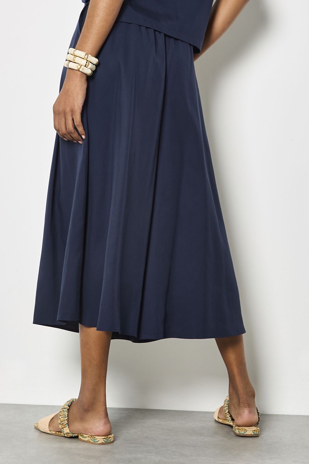 Apricot Pleated Wide-Leg Culotte Trousers In Navy