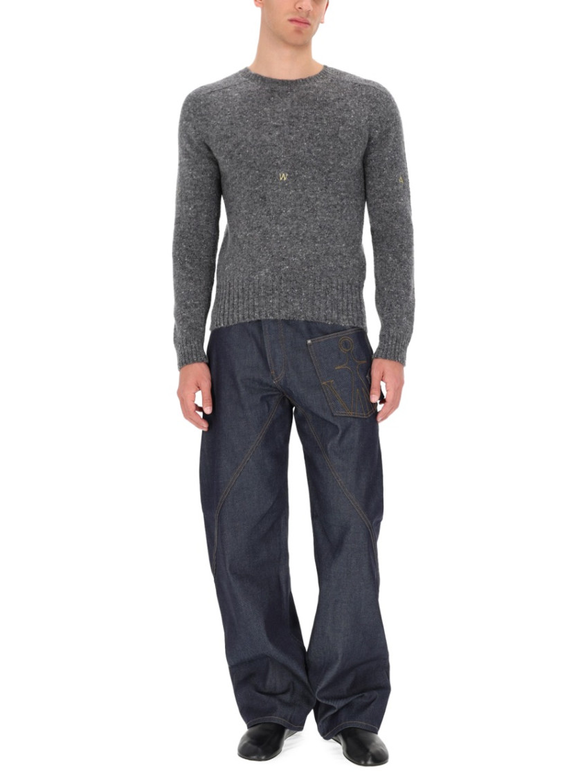 JW Anderson - crew neck knitwear featuring embroidery detai