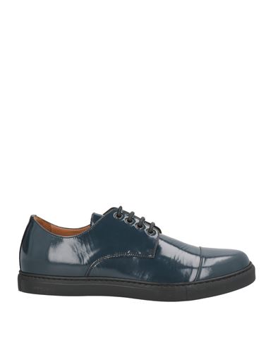 Man Lace