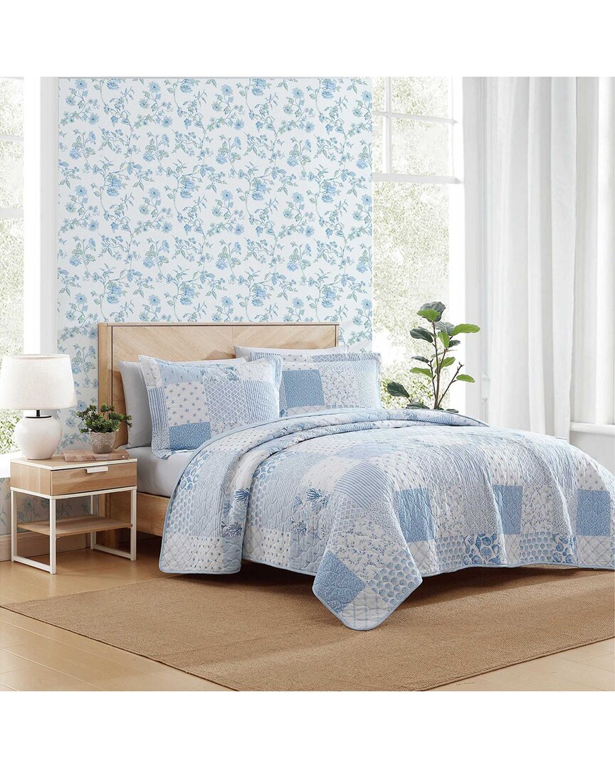 Colleens Coastal Patchwork Reversible Quilt Set