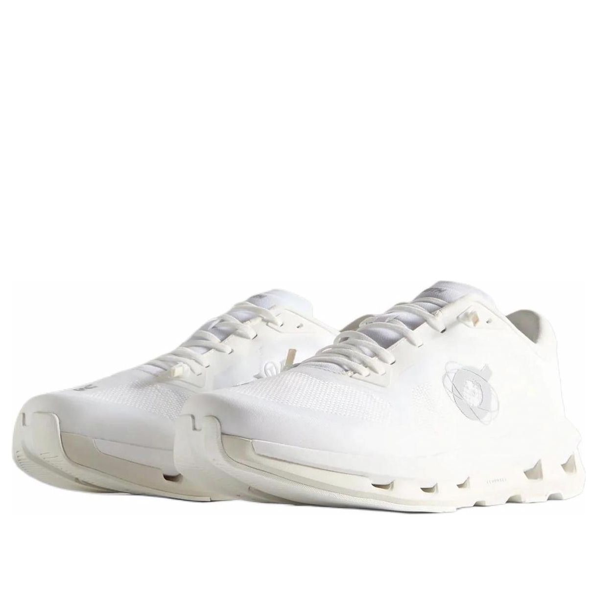 X Kith Cloudzone 'White Ice'