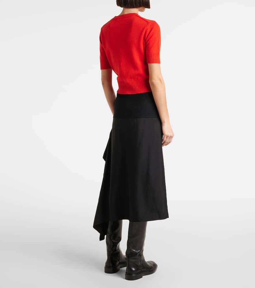 Virgin wool top