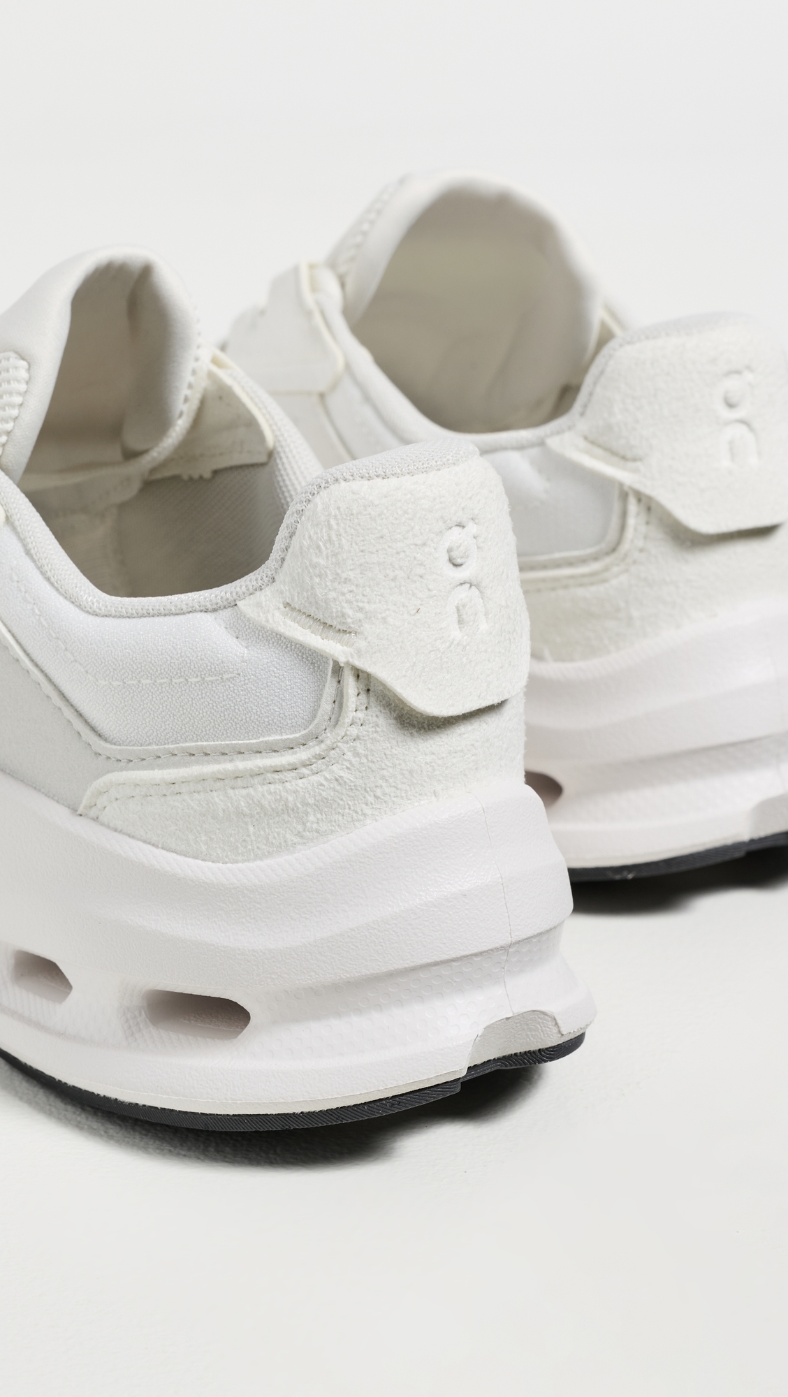 Cloudnova Rift Sneakers White Ice