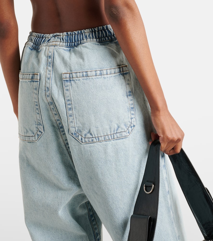 Wide-leg jeans
