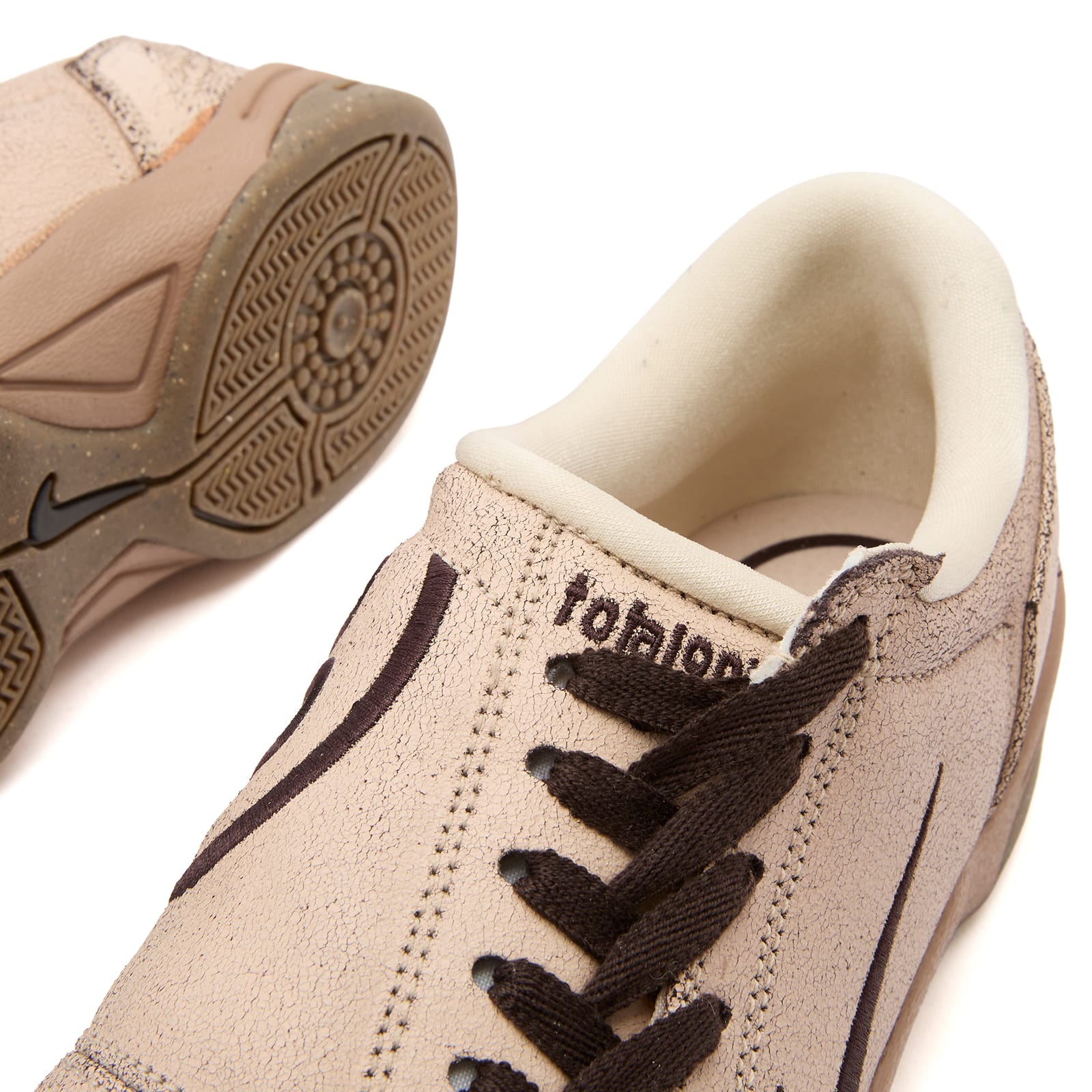 Men's Total 90 Prm Sneaker in White/Shadow/Brown