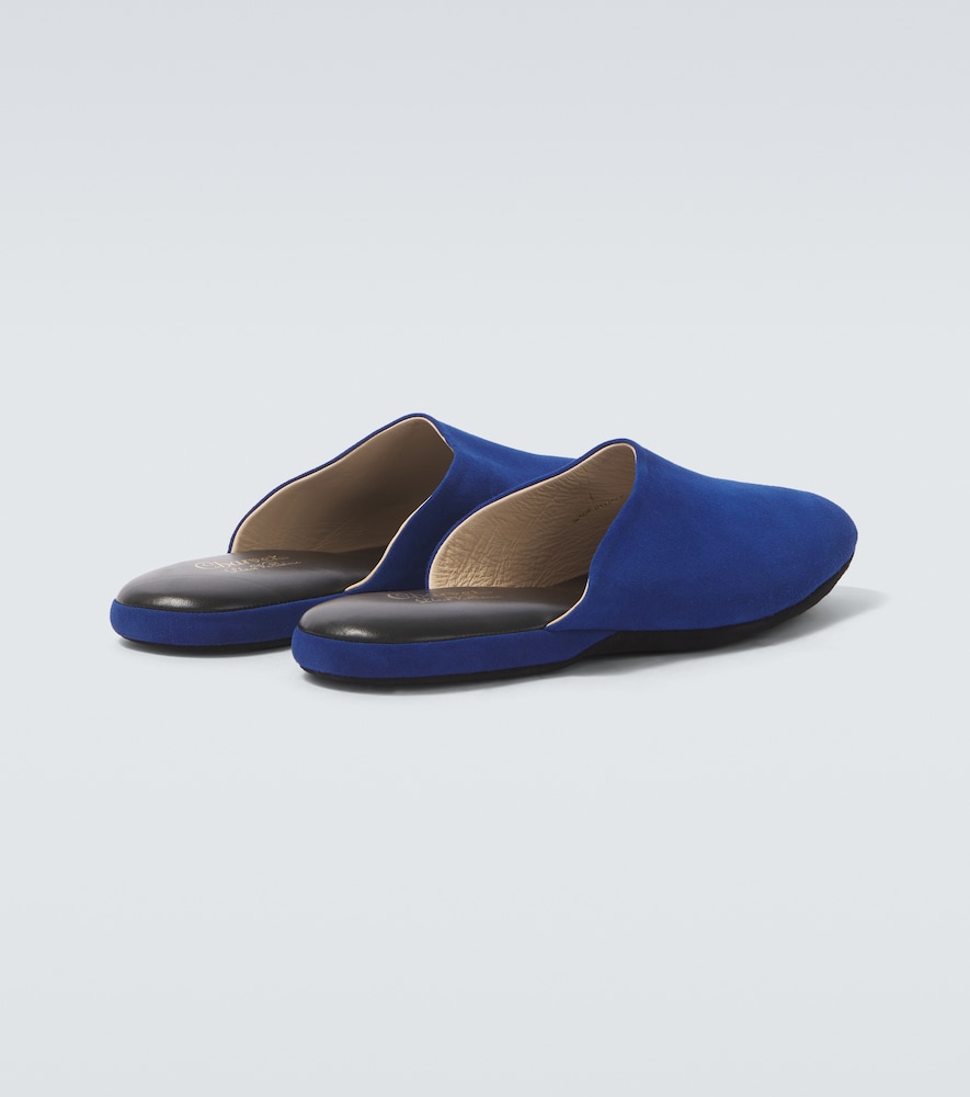 Suede slippers