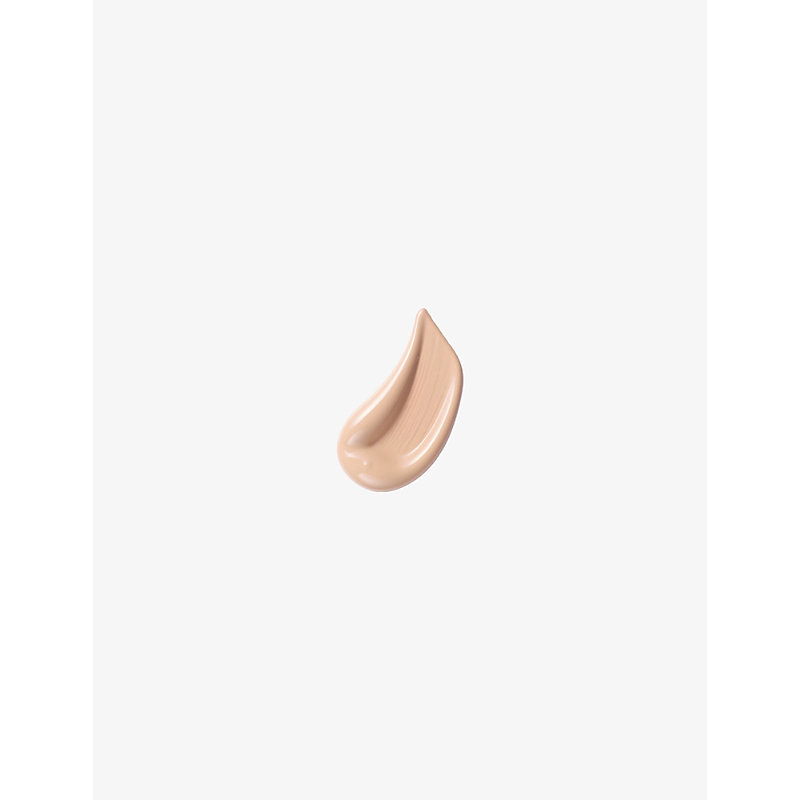 Futurist Aqua Brilliance™ Foundation With Intense Moisture Infusion Spf 20 30ml