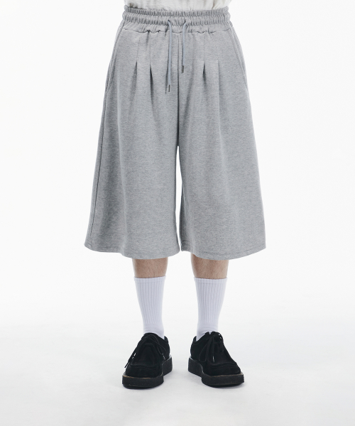 Two-Tuck Regular Bermuda Training Pants
