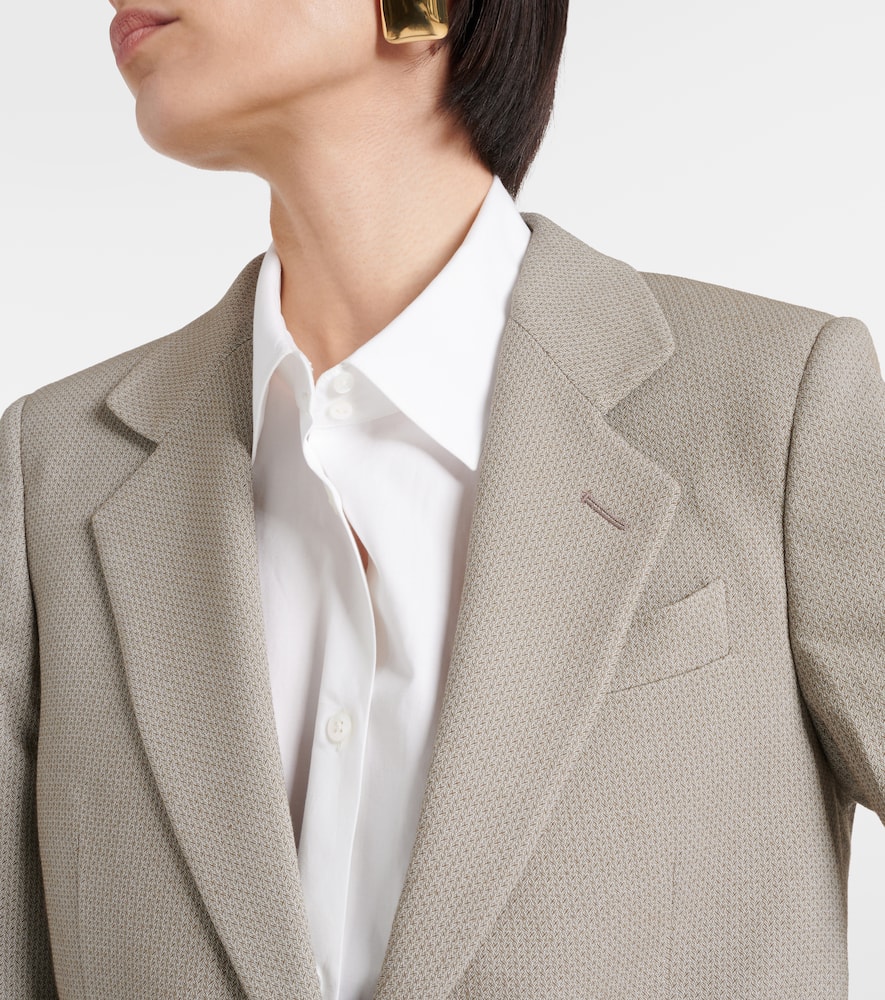 Single-breasted blazer
