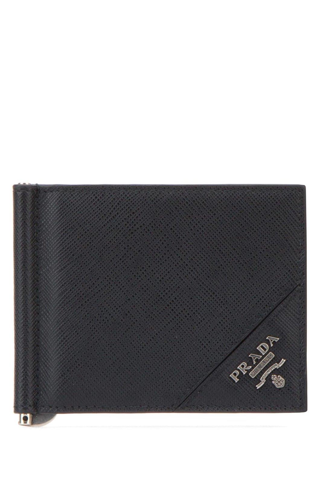 Logo plaque wallet