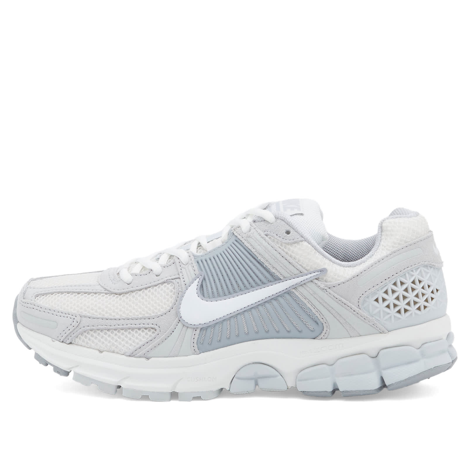 Women's Zoom Vomero 5 Sde W Sneaker in Platinum// Grey