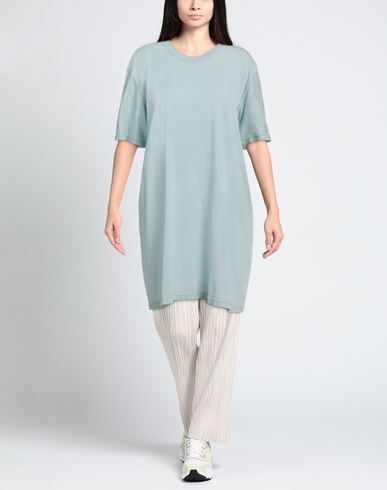 Woman T