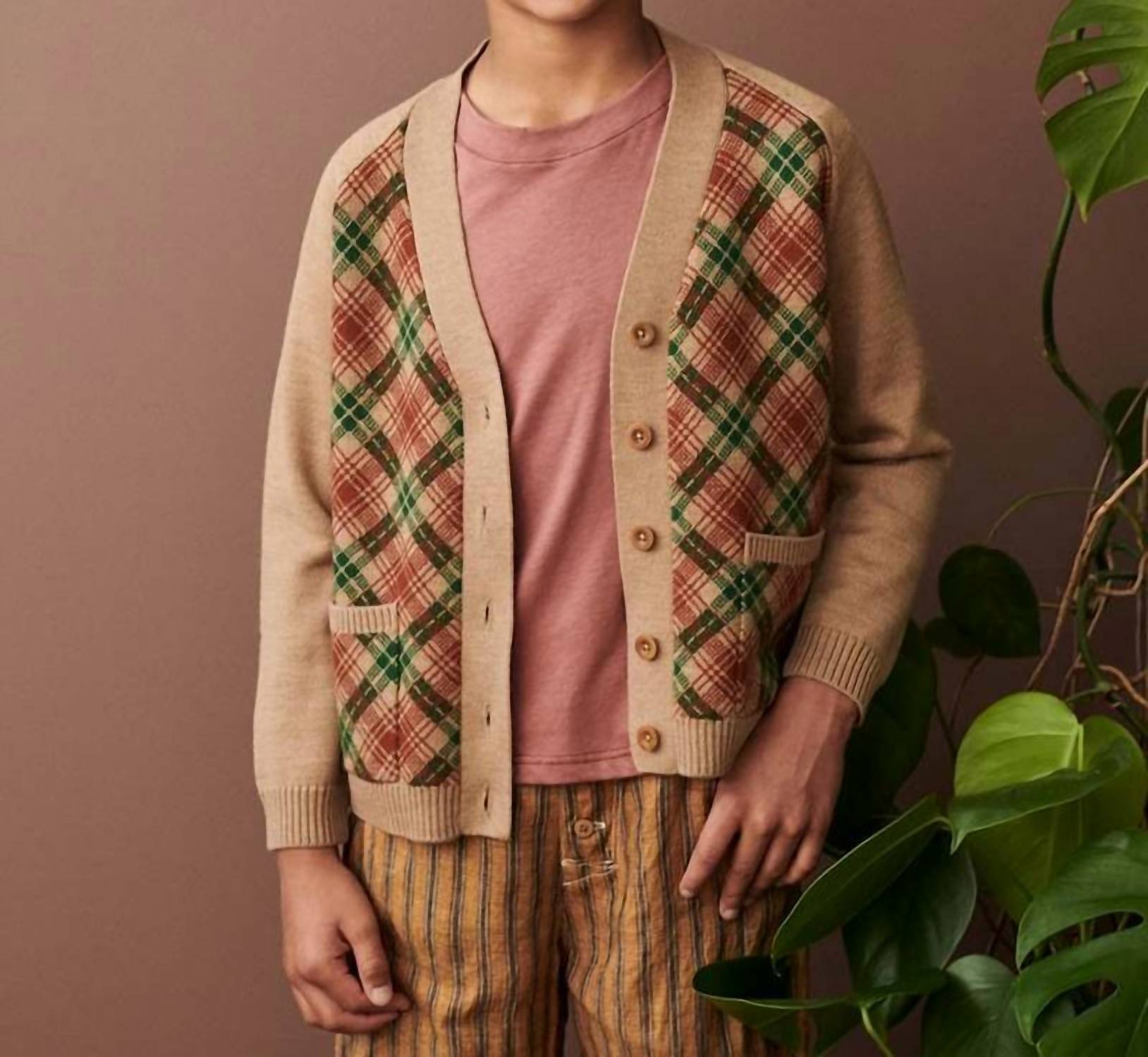 Bailey V-Neck Cardigan In Camel