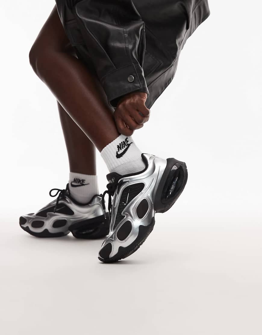 Nike Air Max Muse sneakers in black and silver