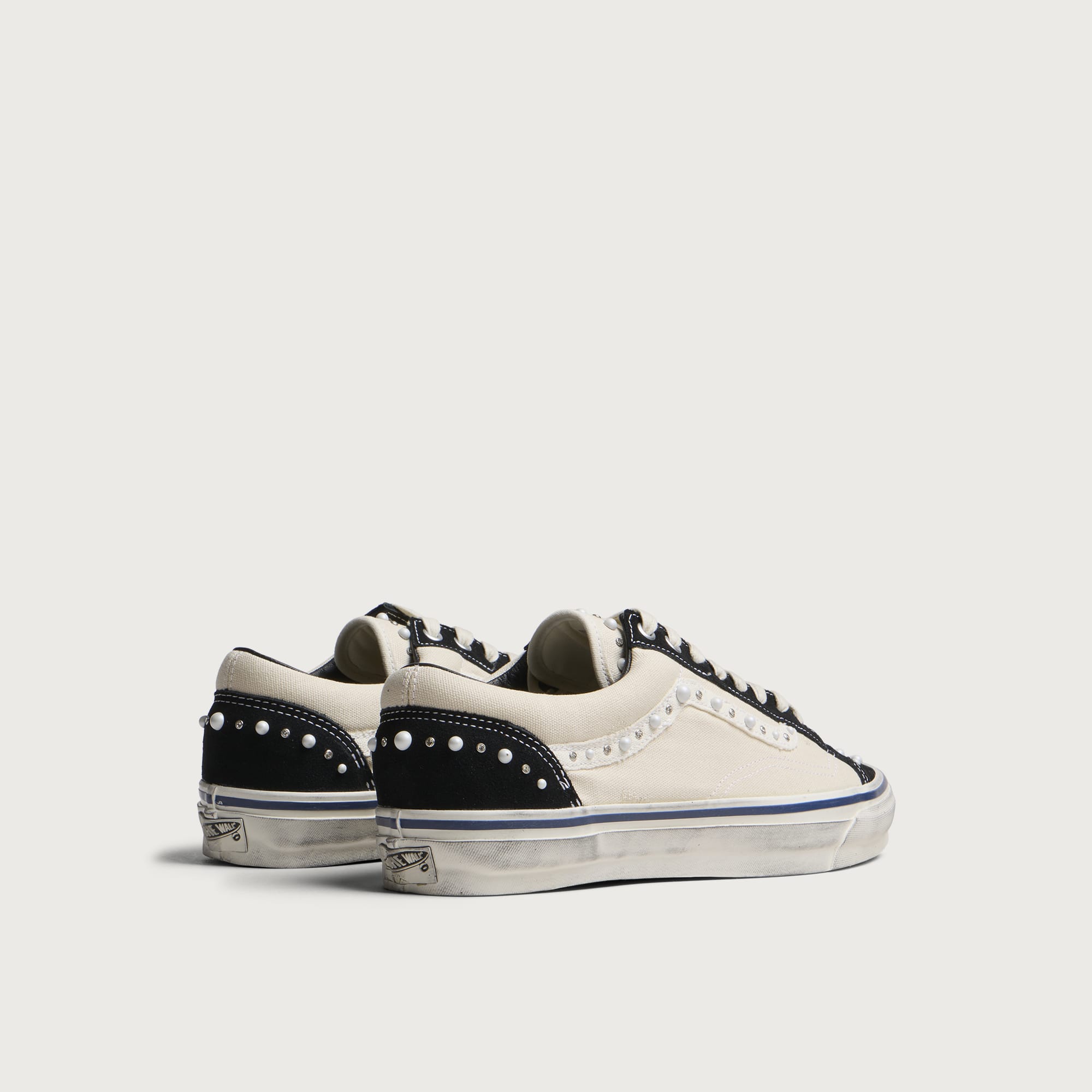 LX Old Skool 36 Sneaker in Pearlized Marshmallow/Black