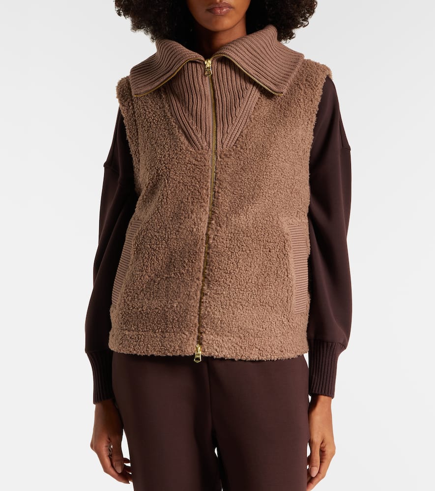 Turtleneck vest