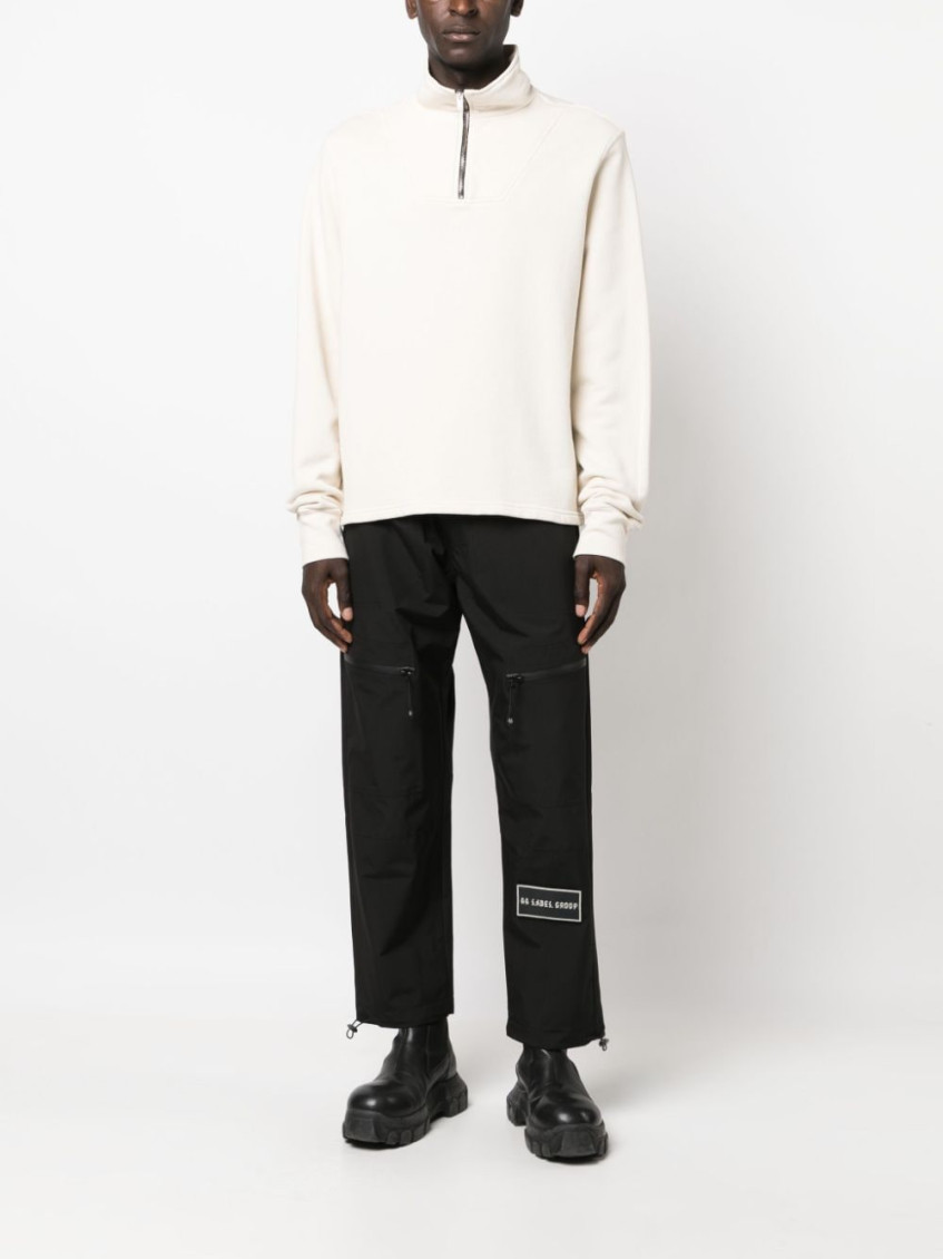 Logo-patch straight-leg trousers - Black