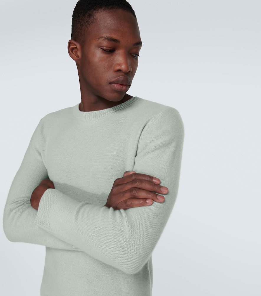Cashmere sweater