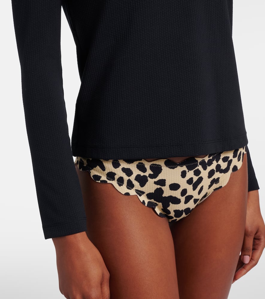 Scalloped rashguard top