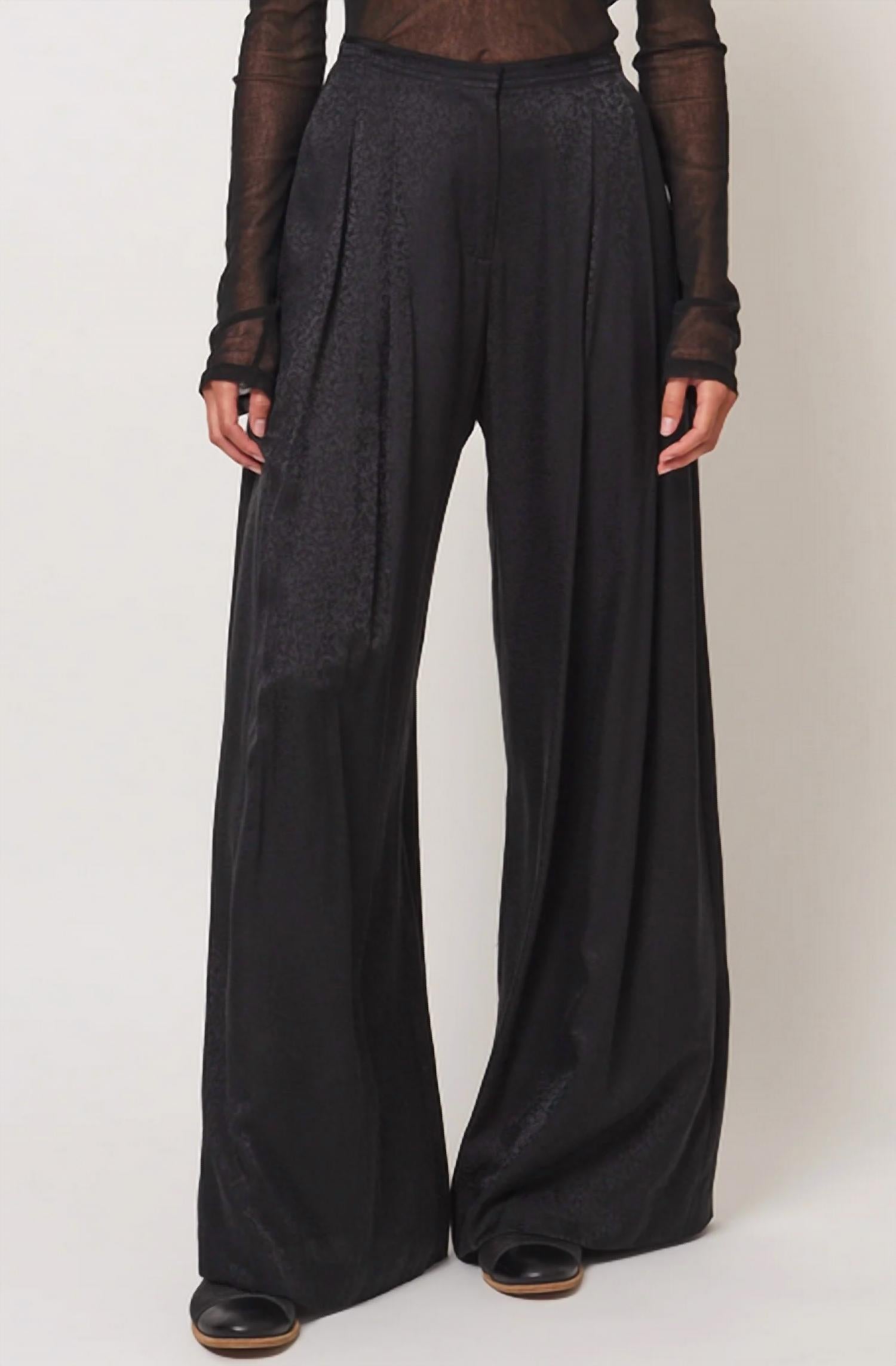 Trapeze Pants In Black