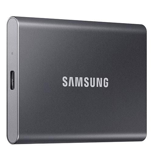 Samsung T7 Portable SSD in Grey in Black