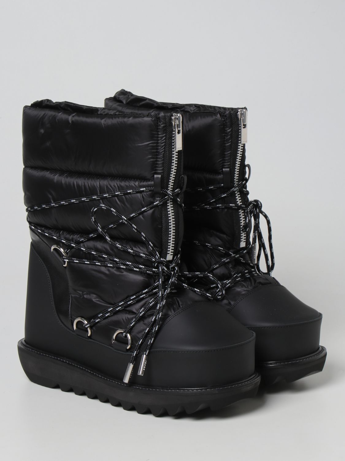 Boots Men color Black