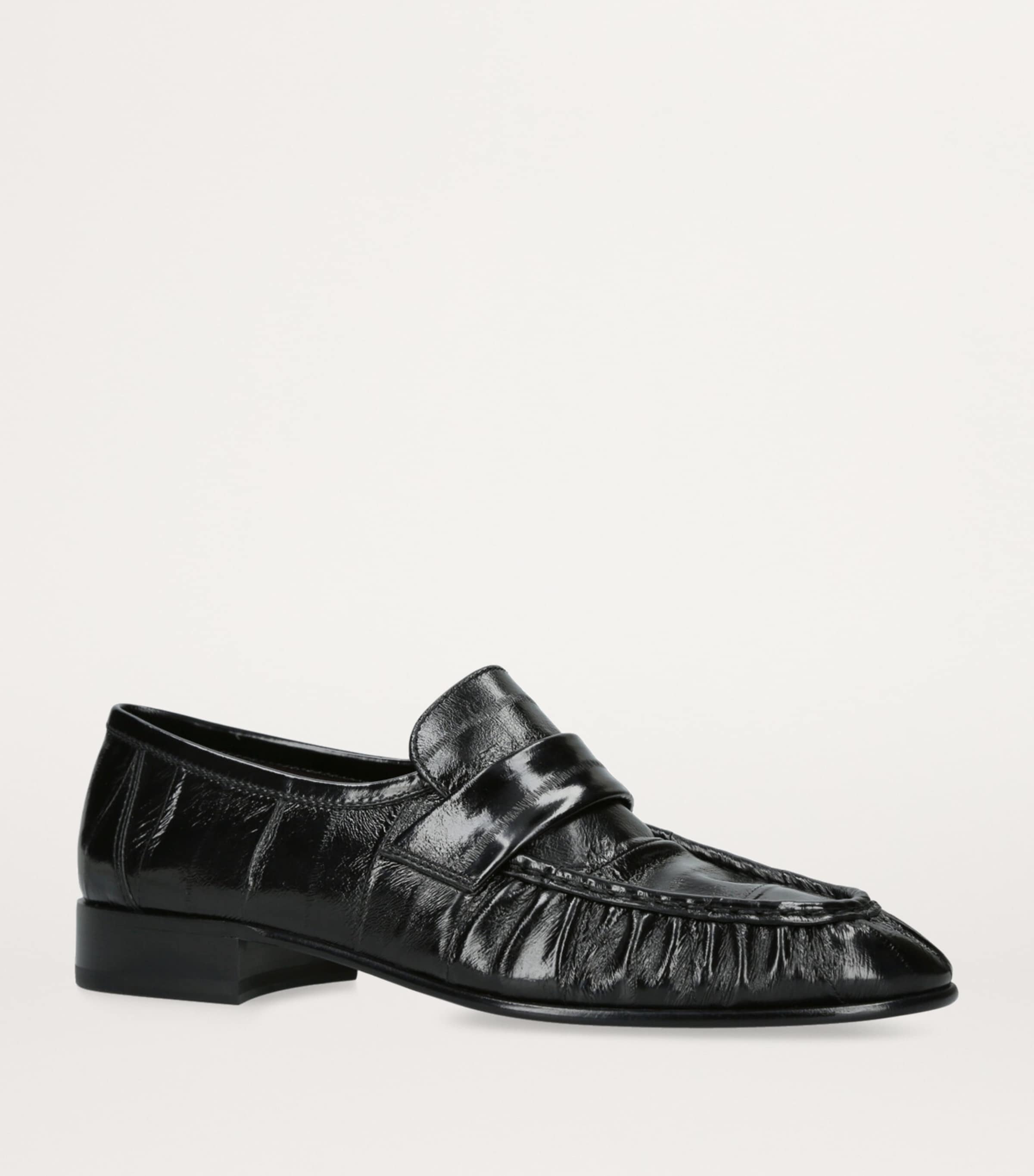Soft Eel Loafers 25