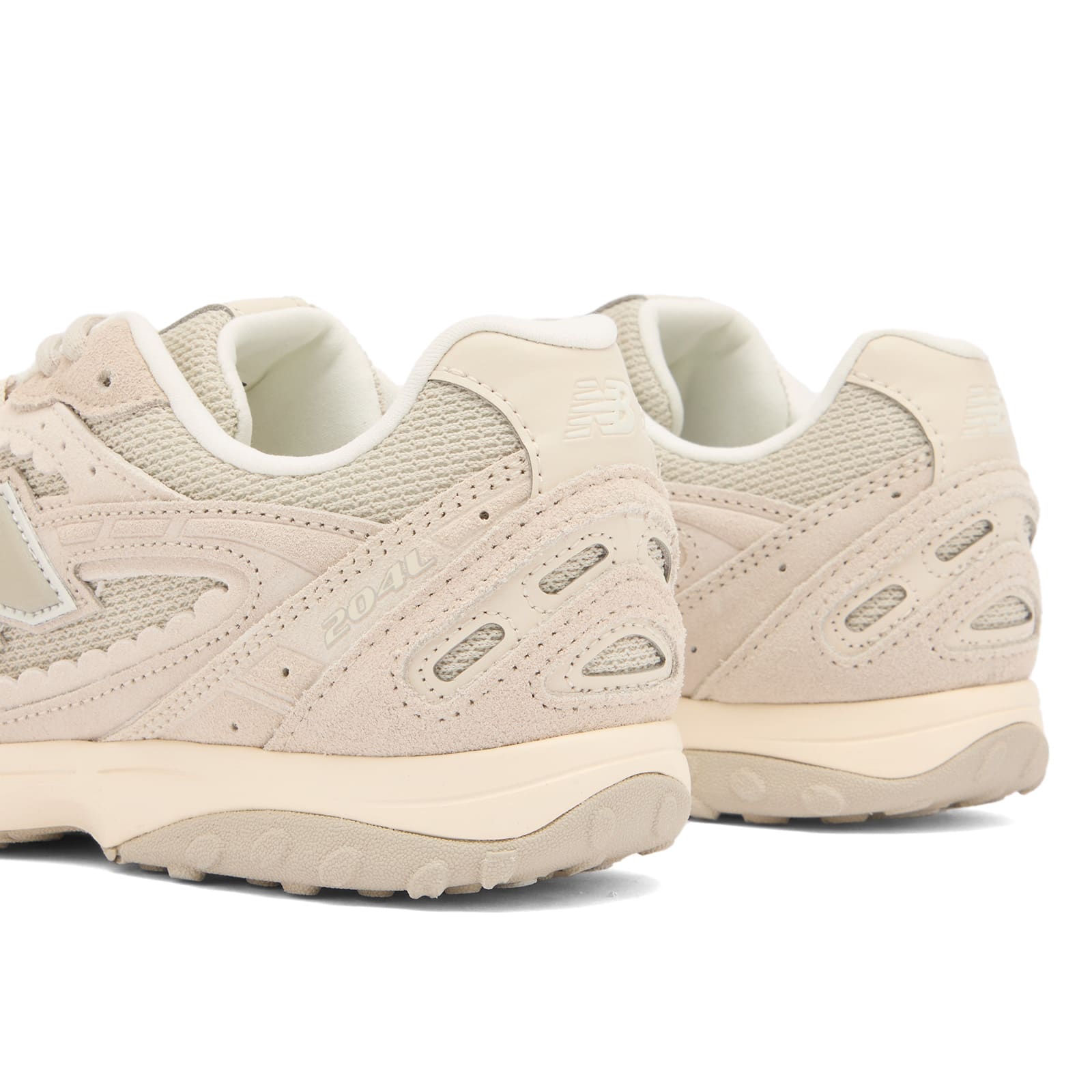 Women's 204L Sneaker in Sea Salt