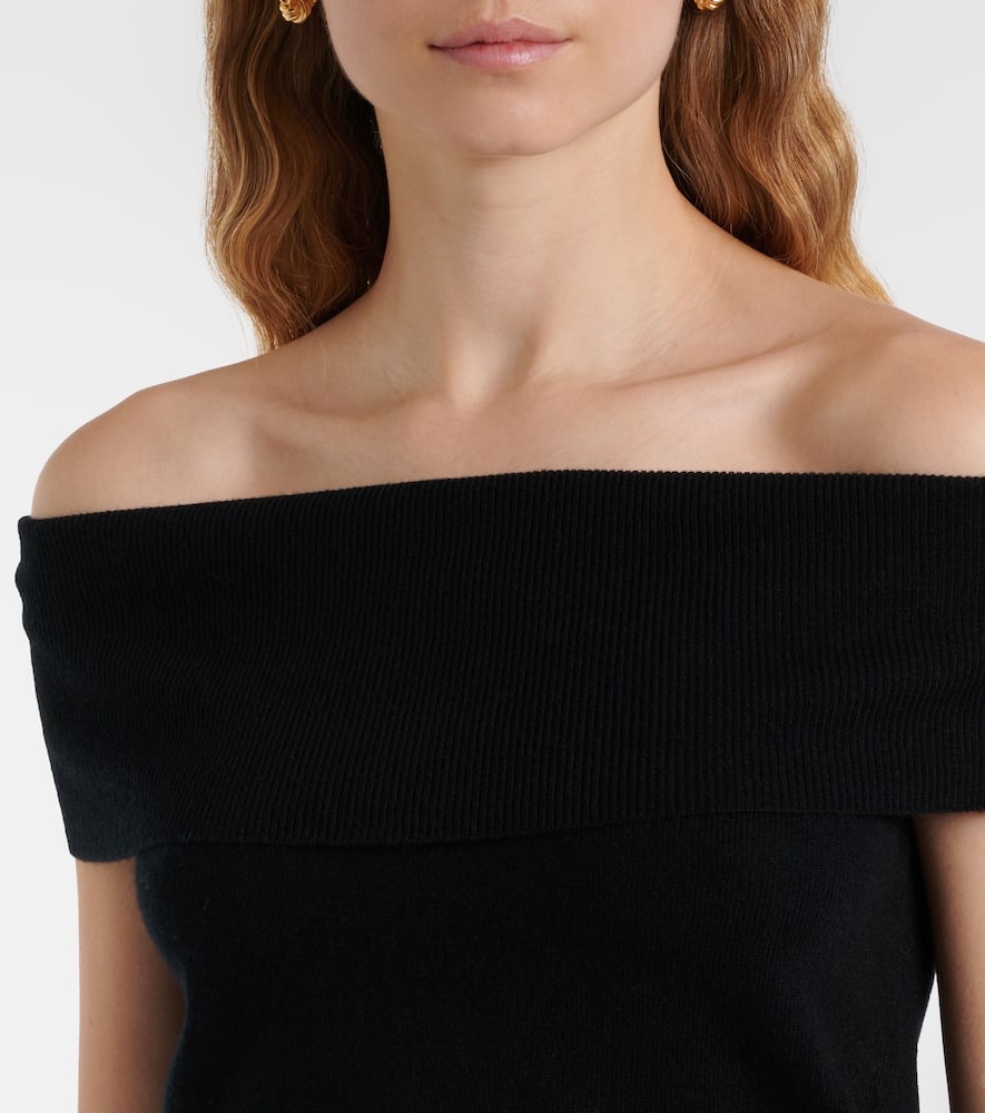Wool and cashmere sweater