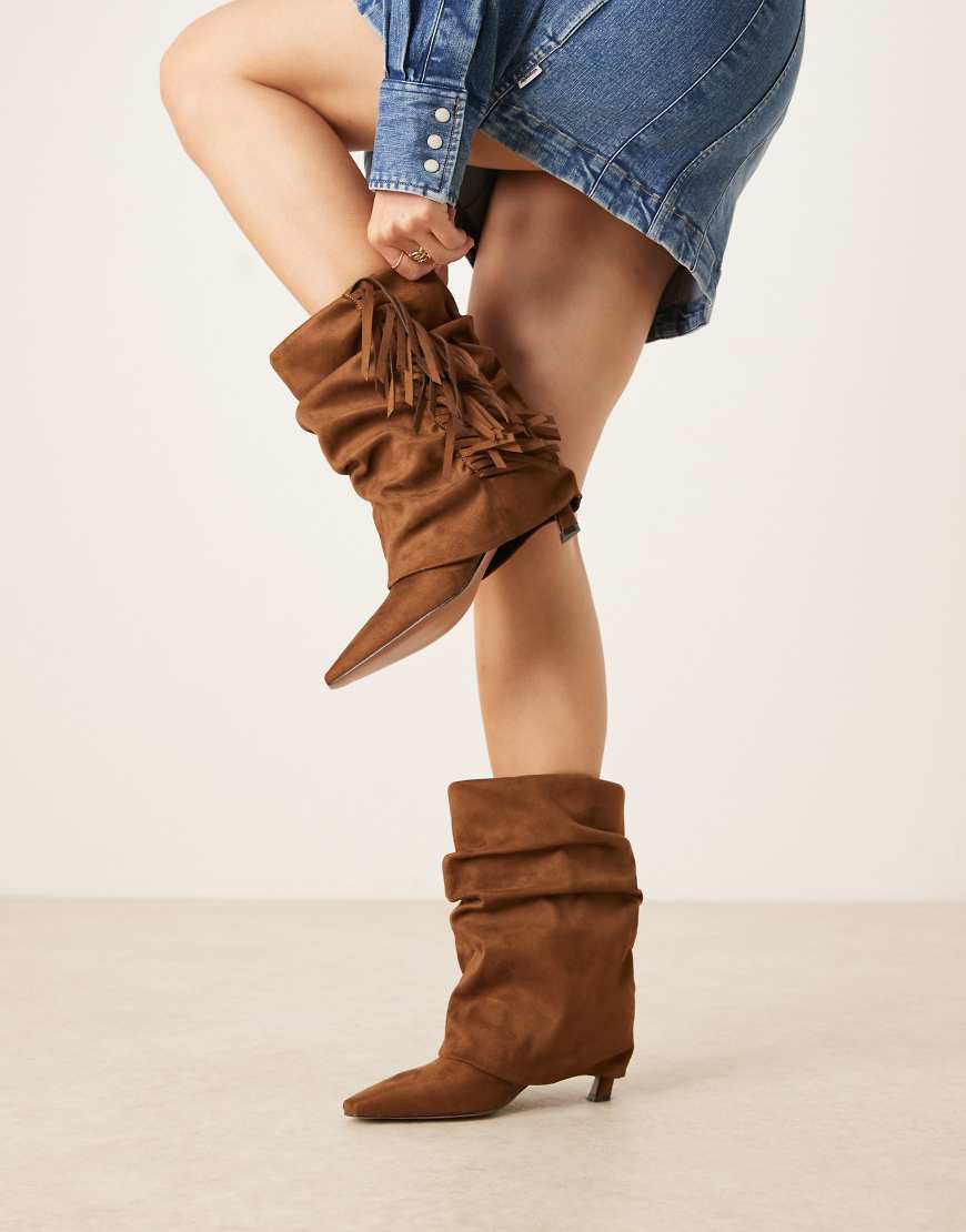 Cordelia slouch pull on fringe boots in tan suedette-Brown
