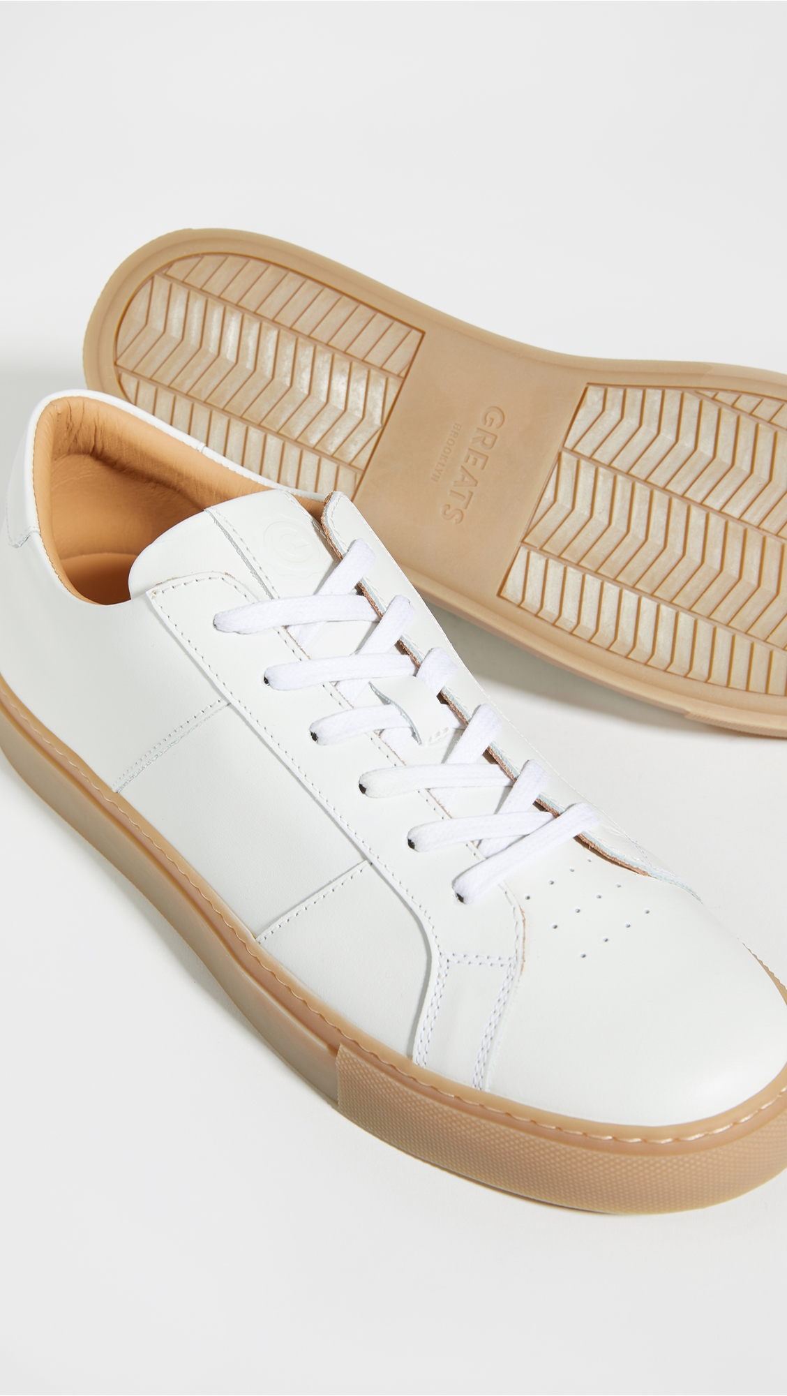 Royale Sneakers White Gum