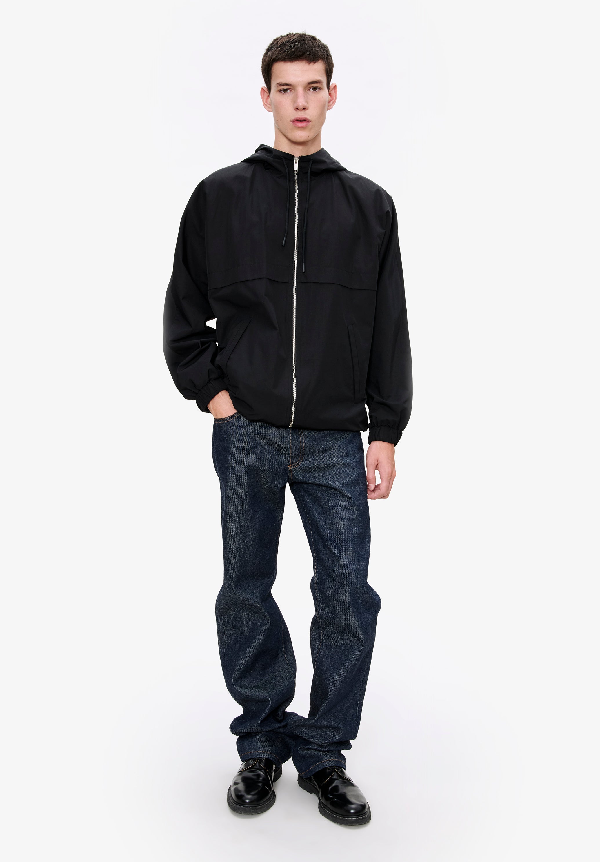 A. P.C. Men's Iggy windbreaker Size: Extra Small in Black