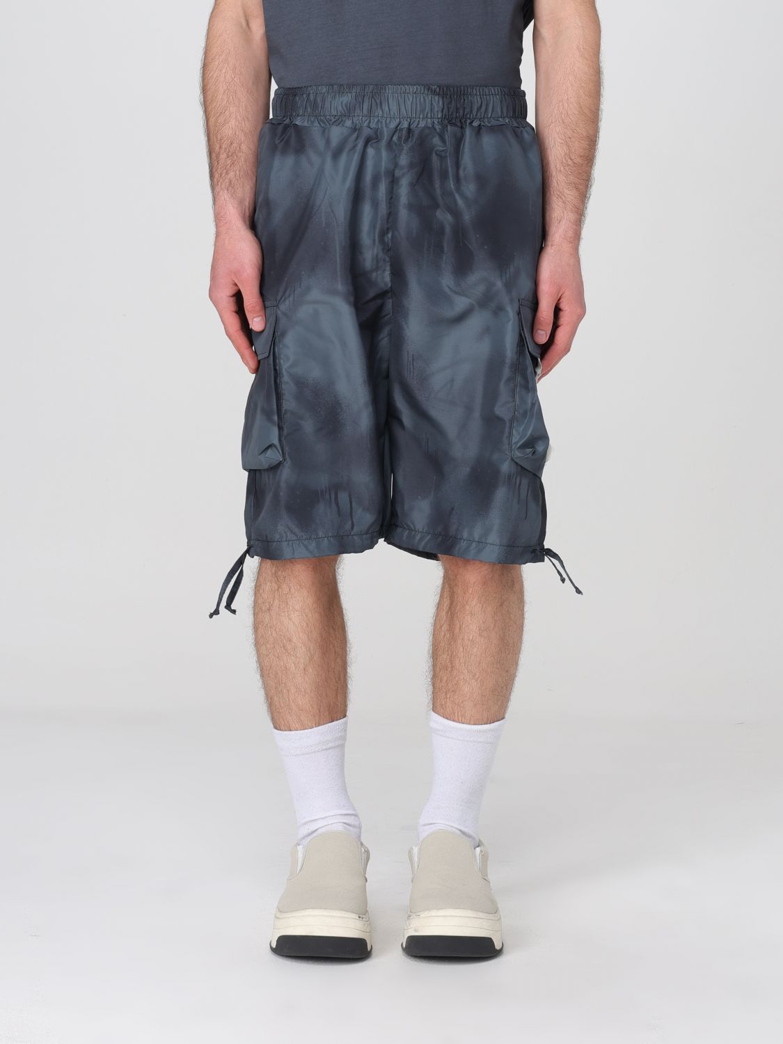 Short DISCLAIMER Men color Black
