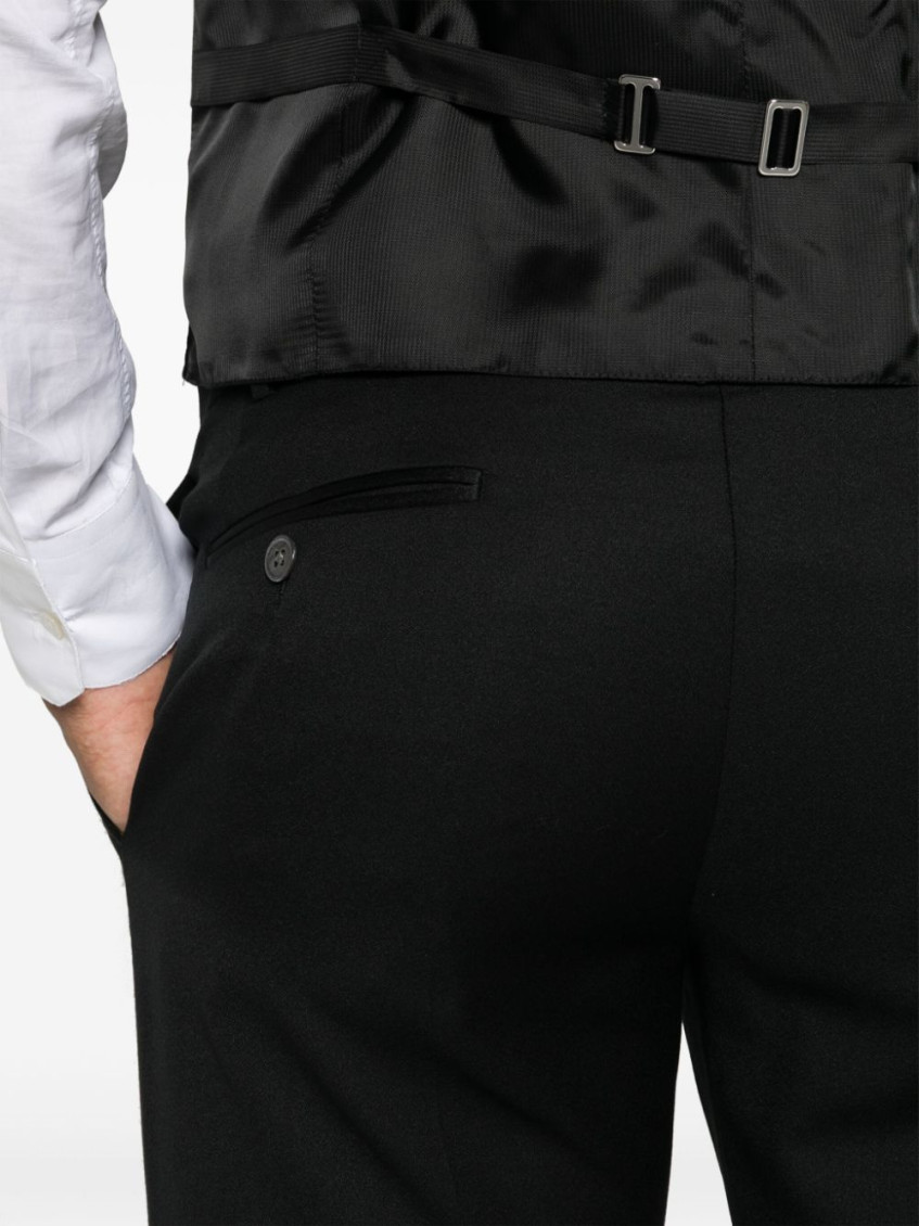 Black Dart Detail Suit