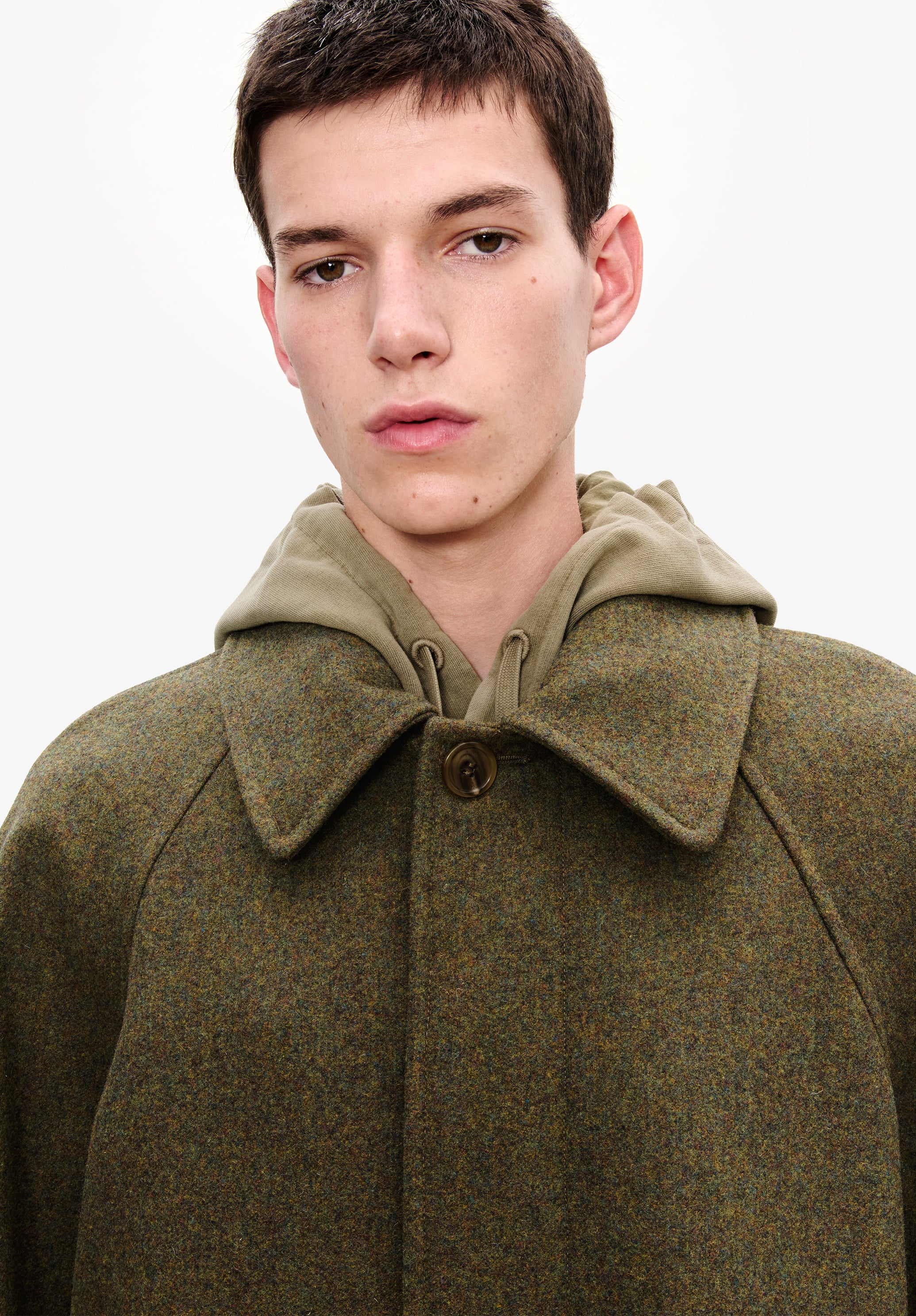 A. P.C. Men's Raglan sleeve coat Size: Extra Small in Heather green