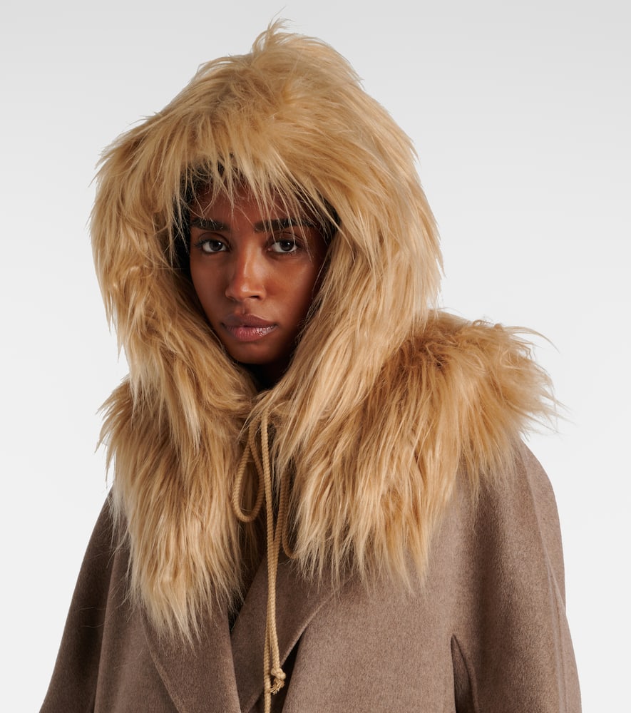 Faux fur hood