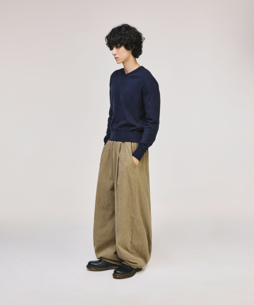 Curved Corduroy Banding Pants
