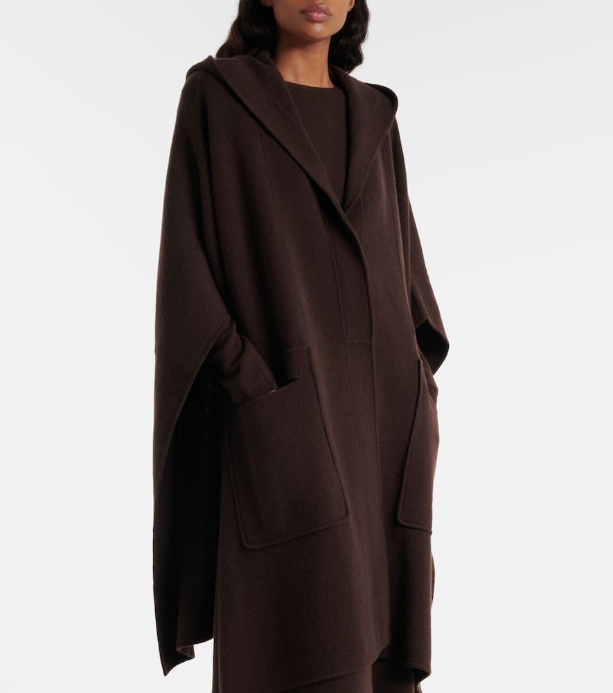 Hooded wool and cashmere cape