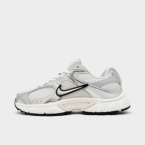 Women's V5 RNR Casual Shoes in Summit White/Sail/Black